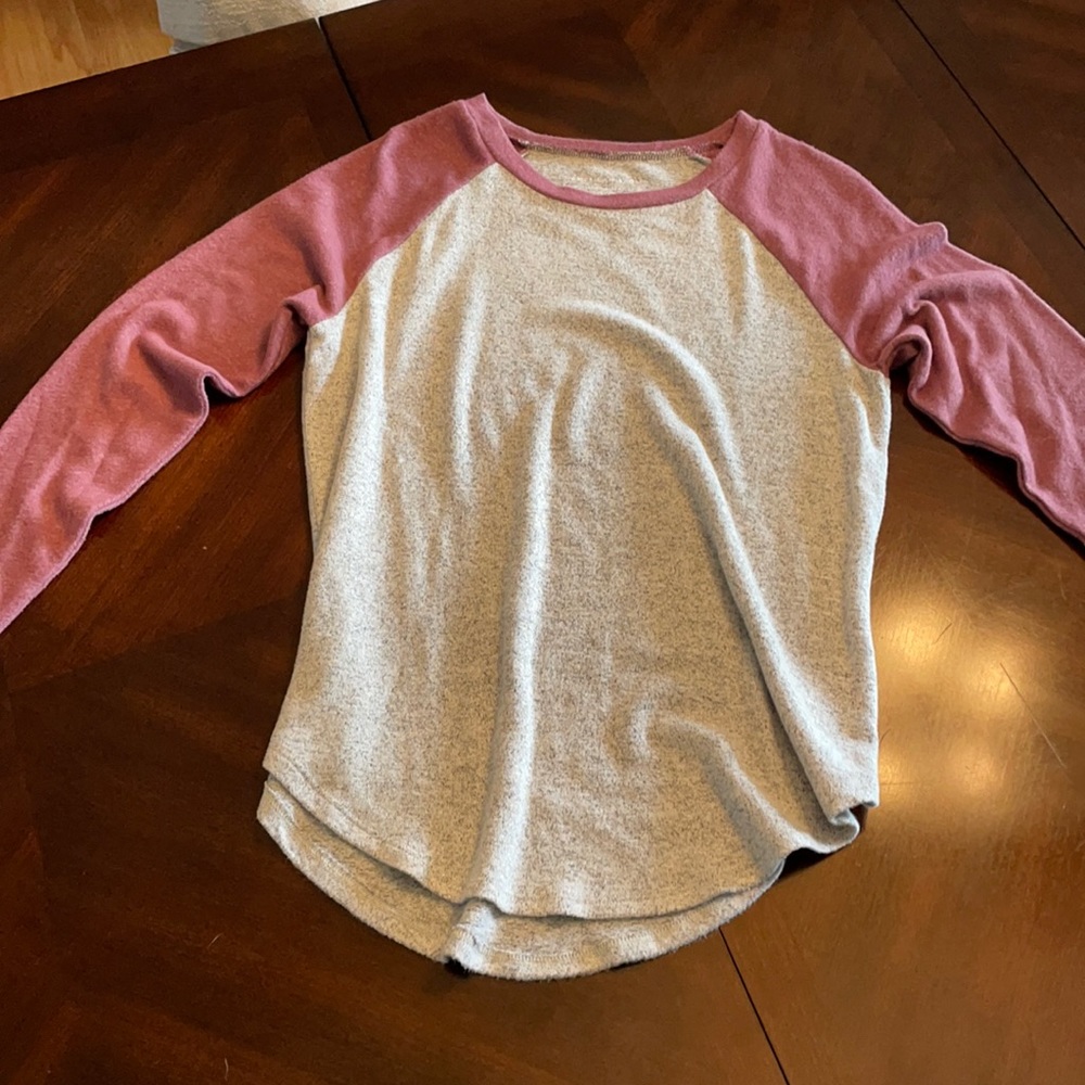 American Eagle tee